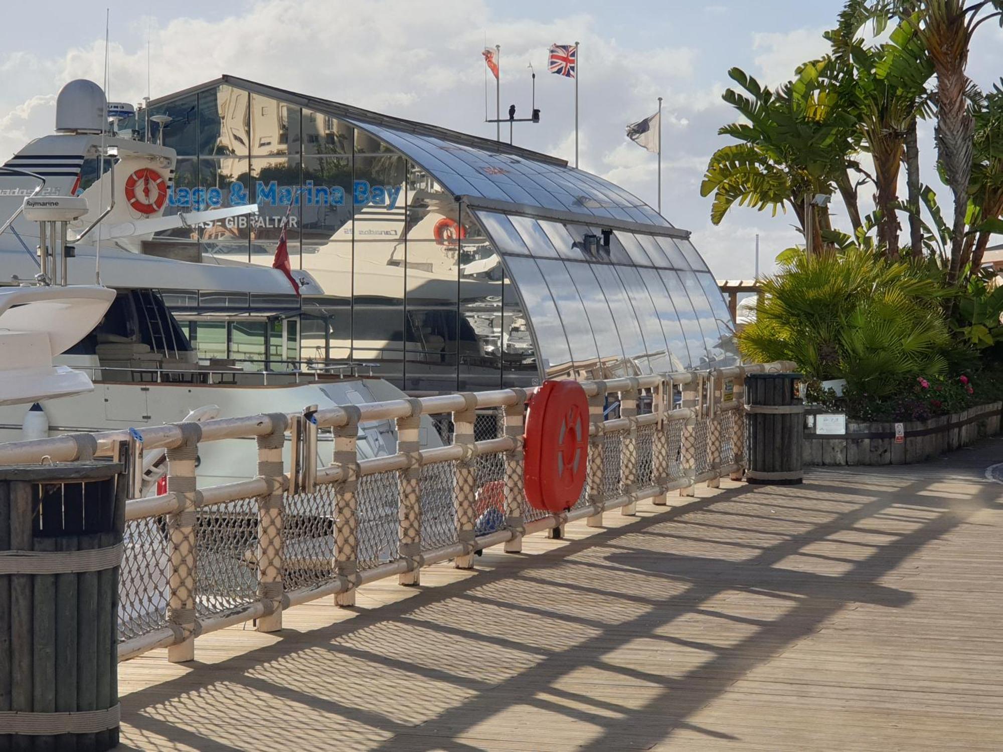 Luxury Yacht Stay "White Dove" Sleeps 6 Gibraltar Exterior photo