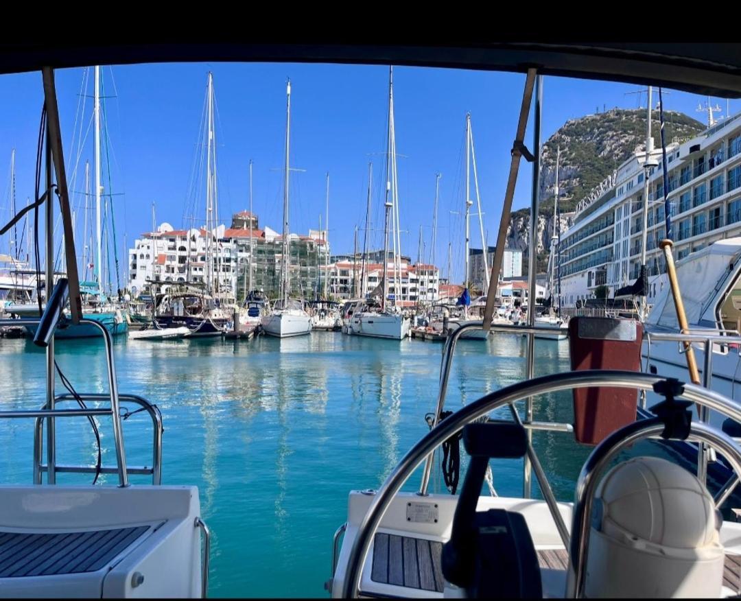 Luxury Yacht Stay "White Dove" Sleeps 6 Gibraltar Exterior photo
