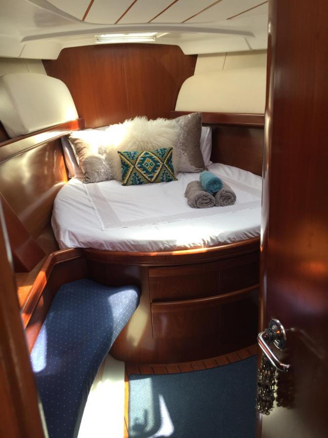 Luxury Yacht Stay "White Dove" Sleeps 6 Gibraltar Exterior photo